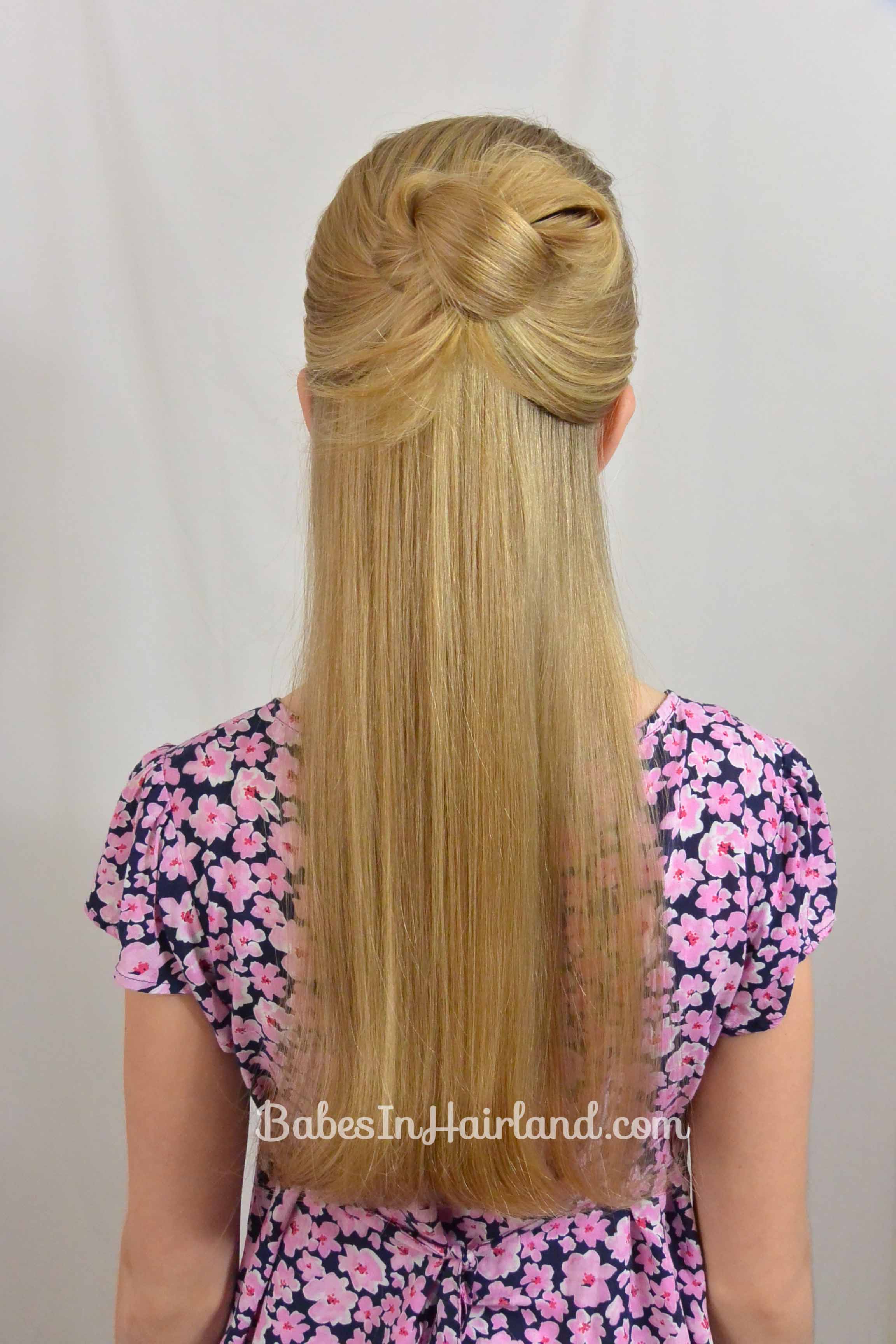 Easy 1 Minute Knotted Hairstyle - Babes In Hairland