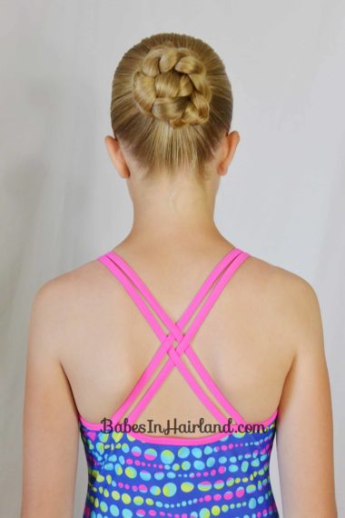 No Fuss Hairstyles for Summer or the Pool from BabesInHairland.com