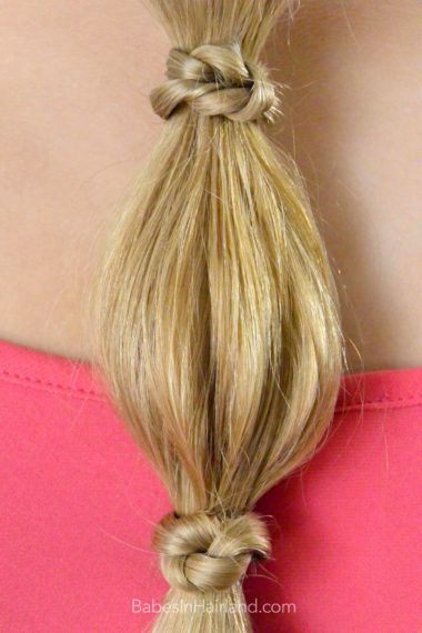 Knotty Bubble Ponytail from BabesInHairland.com