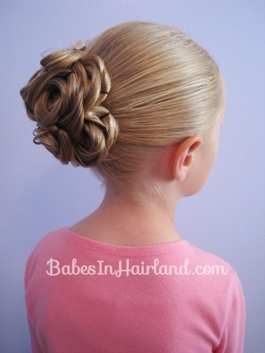 Easy Looped Updo from BabesInHairland.com
