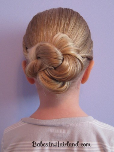 Criss Cross Twists into a Bun (11)