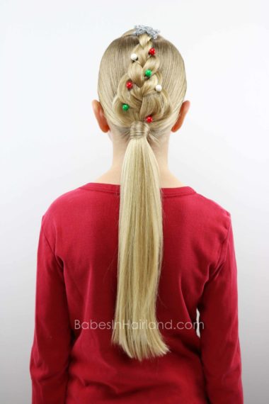 For an easy Christmas hairstyle, try this cute Christmas Tree Braid from BabesInHairland.com | hair | braids | hairstyle | easy hairstyle |