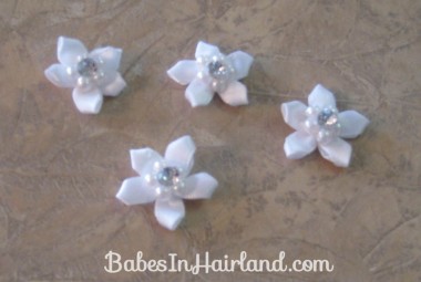 Accessorizing with Hair Pins (5)
