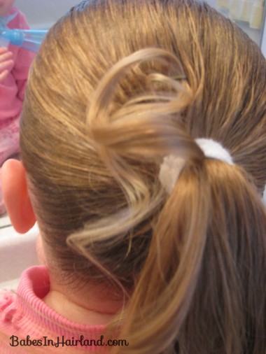 Curls above Ponytail Hairstyle (5)