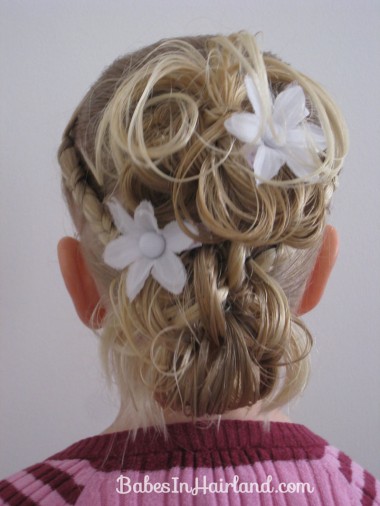 Flower Girl Hairstyle (17)