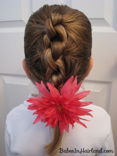 Row of Knots Hairstyle (8)