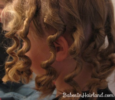 Bantu Knots make Pretty Curls (7)