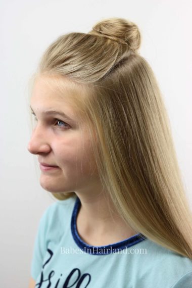 Be out the door in minutes with this quick & easy half-up topknot hairstyle tutorial from BabesInHairland.com | teen hairstyle | bun | hairBe out the door in minutes with this quick & easy half-up topknot hairstyle tutorial from BabesInHairland.com | teen hairstyle | bun | hair