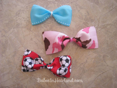 2 Minute No Sew Ribbon Bows from BabesInHairland.com