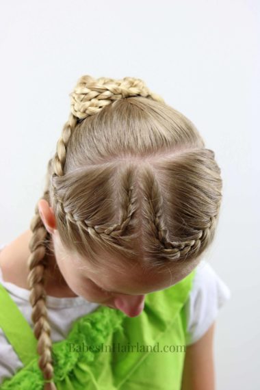 Perfect for hot or cold temps, this French Braids & Knotted Bun hairstyle is perfect for keeping your hair contained. BabesInHairland.com | braids | hair