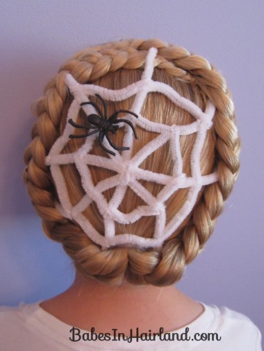 Spiderweb Hairstyle | Halloween Hairstyles (9)