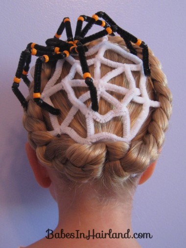 Spiderweb Hairstyle | Halloween Hairstyles (8)