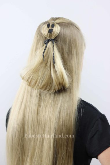 Have "spook-tacular" hair this Halloween with this cute Ghost Ponytail Hairstyle from BabesInHairland.com #hair #hairstyle #halloween #ghost #ponytail #costume