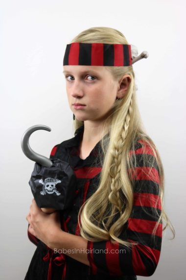Skull & Crossbones Pirate Hairstyle from BabesInHairland.com #halloween #pirate #hair #skullandcrossbones