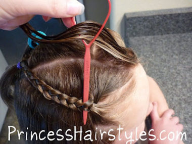 Topsy Tail Hairstyles | BabesInHairland.com #topsytail #flippedponytail #hair #hairstyles