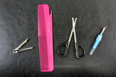 5 Tools to Easily Remove Hair Elastics from BabesInHairland.com #hairhack #hair #elastics