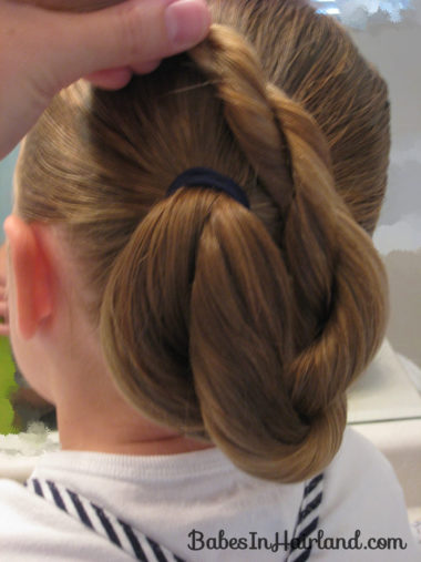 Loopy Bun Hairstyle (4)