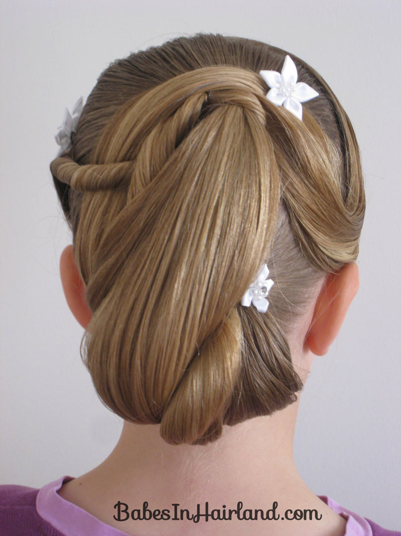 10 Adorable Flower Girl Hairstyles For Your Little Ones | Cliphair US