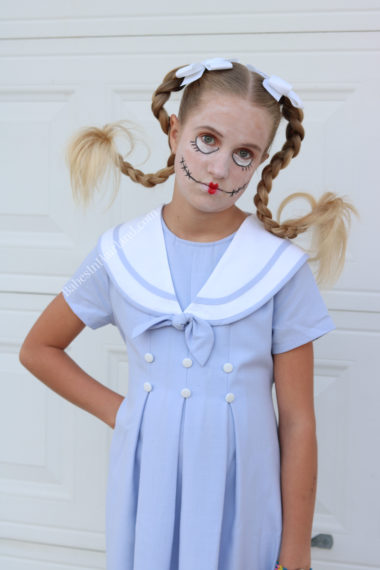 Creepy Doll - Broken Doll Costume for Halloween from BabesInHairland.com #halloween #costume #braids #halloweenmakeup #hair