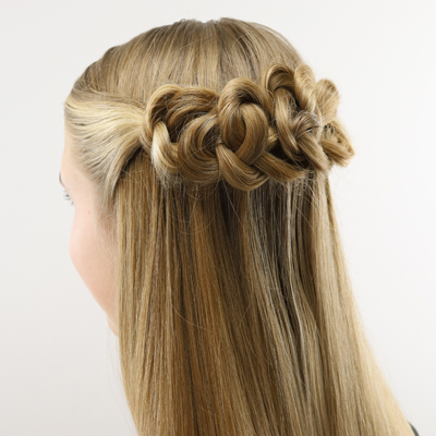 Half-Up Daisy Chains Hairstyle