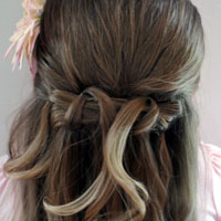 Pretty Way to Hide Bobby Pins
